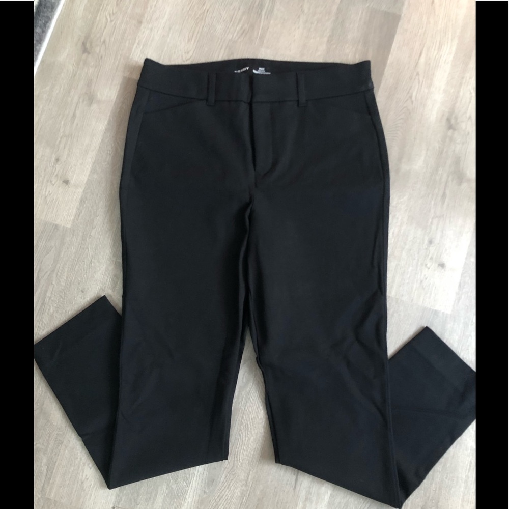Old Navy Pixie Pants. High Rise. Size 6.
